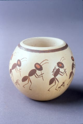 1994-03 Small Ant Pot