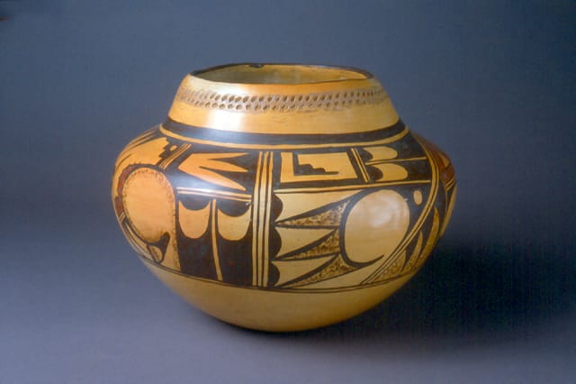 1994-13 Large Olla with Geometric and Rain-Bird Designs – Impressed Lip