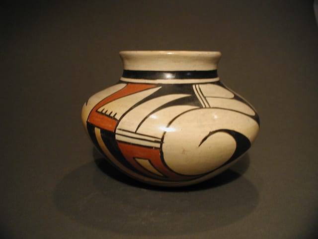 1998-02 Jar with Rainbird Design Element