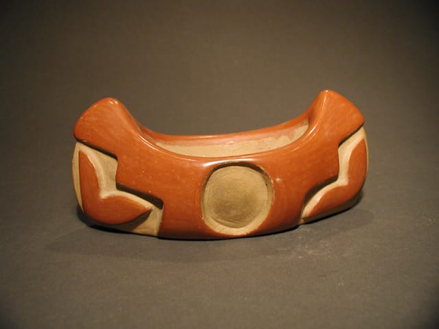 1998-12 Santa Clara – Carved Redware Canoe (not in collection)