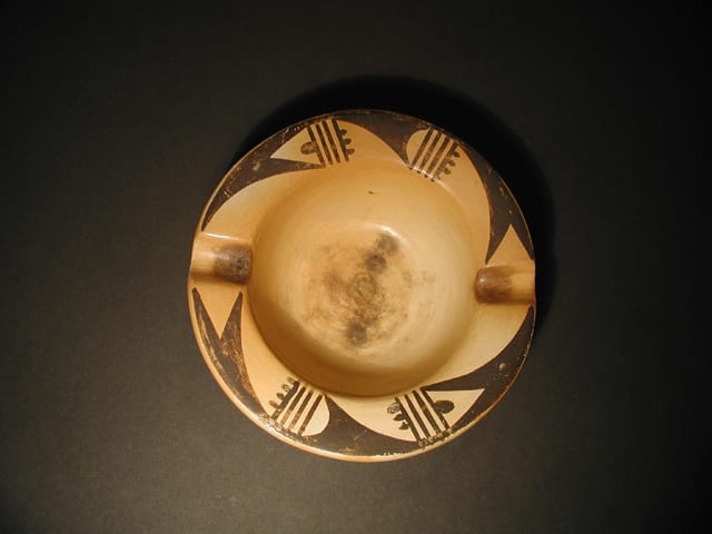1998-13 Ashtray with Geometric Design On Lip (not in collection)