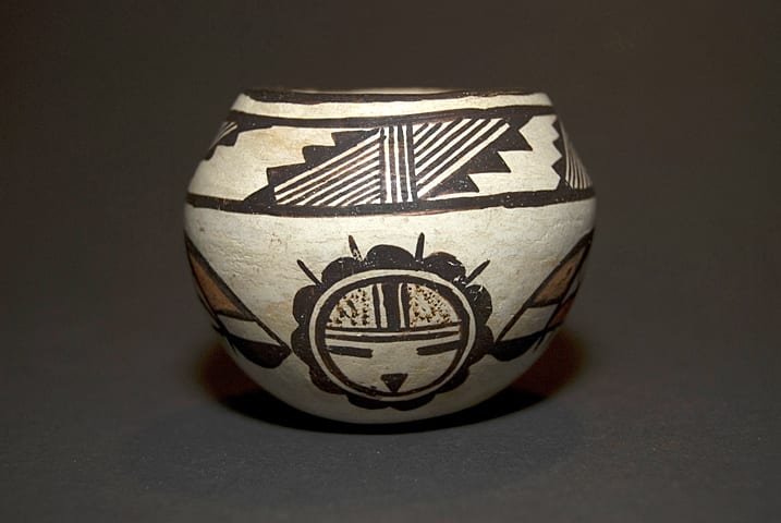 2007-02 Small Zuni Clay Bowl – Hopi Iconography