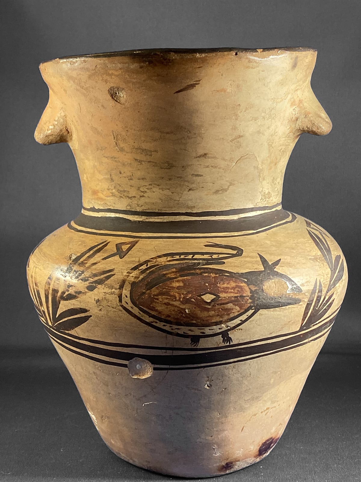 2019-19 Talavera vase with creatures