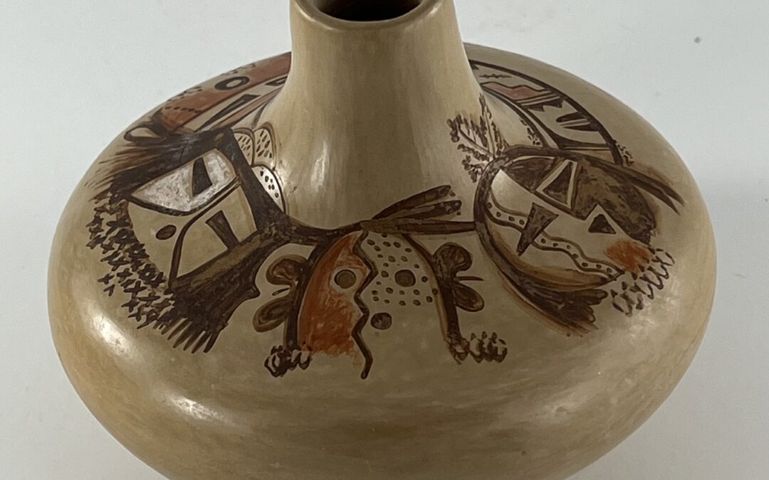 2025-15 Narrow-necked spirit-being jar